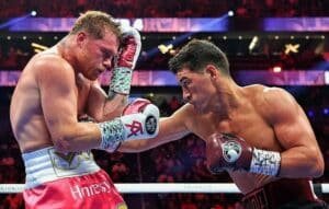 為什麼如日中天的 Canelo Álvarez 會敗給 Dmitry Bivol？本文從蘇聯式鐘擺步、距離控制的技術拆招，一路深度解析到 DAZN 與推廣公司的拳壇政治角力。別再拿 175 磅的體格劣勢當藉口，帶你看懂這場教科書級別的風格碾壓之戰！